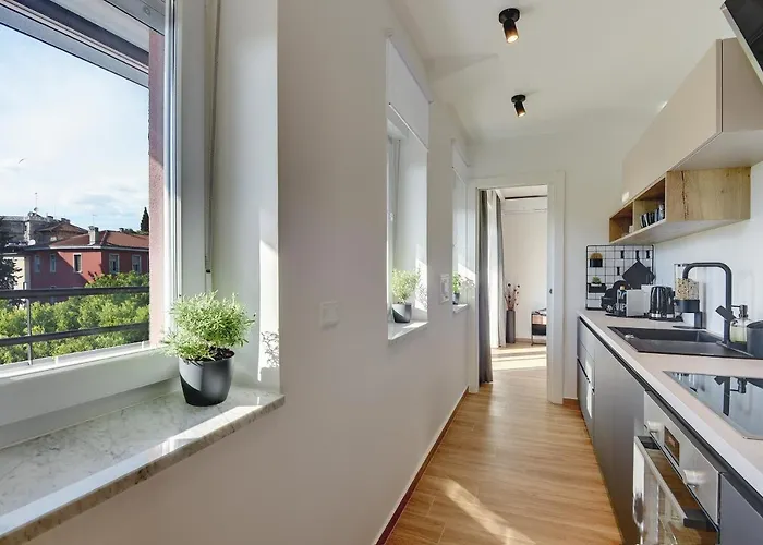 Giardini Penthouse Apartment Pula